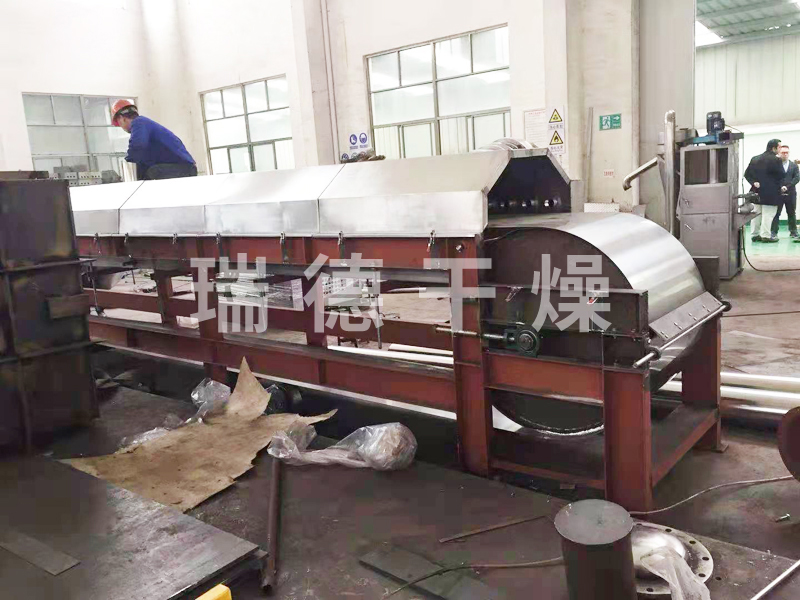 聚酯樹脂造粒機(jī)工程 （宿遷XXX新材料）